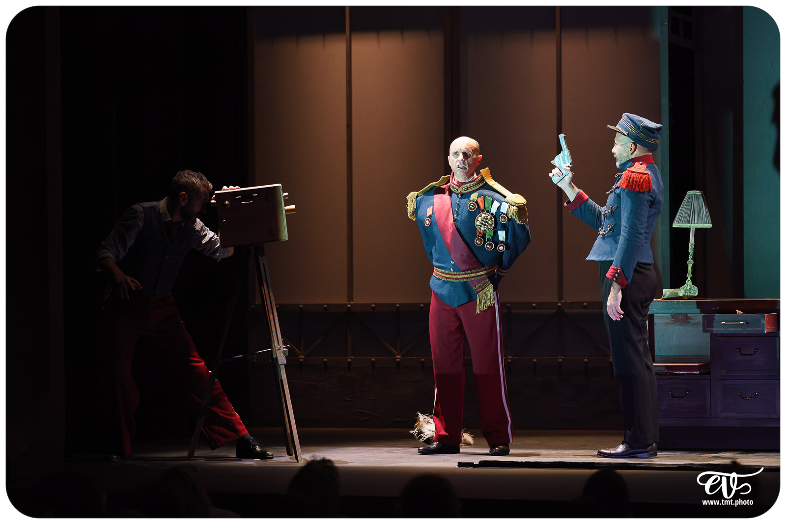 LES TÉMÉRAIRES (LE GRENIER DE BABOUCHKA)